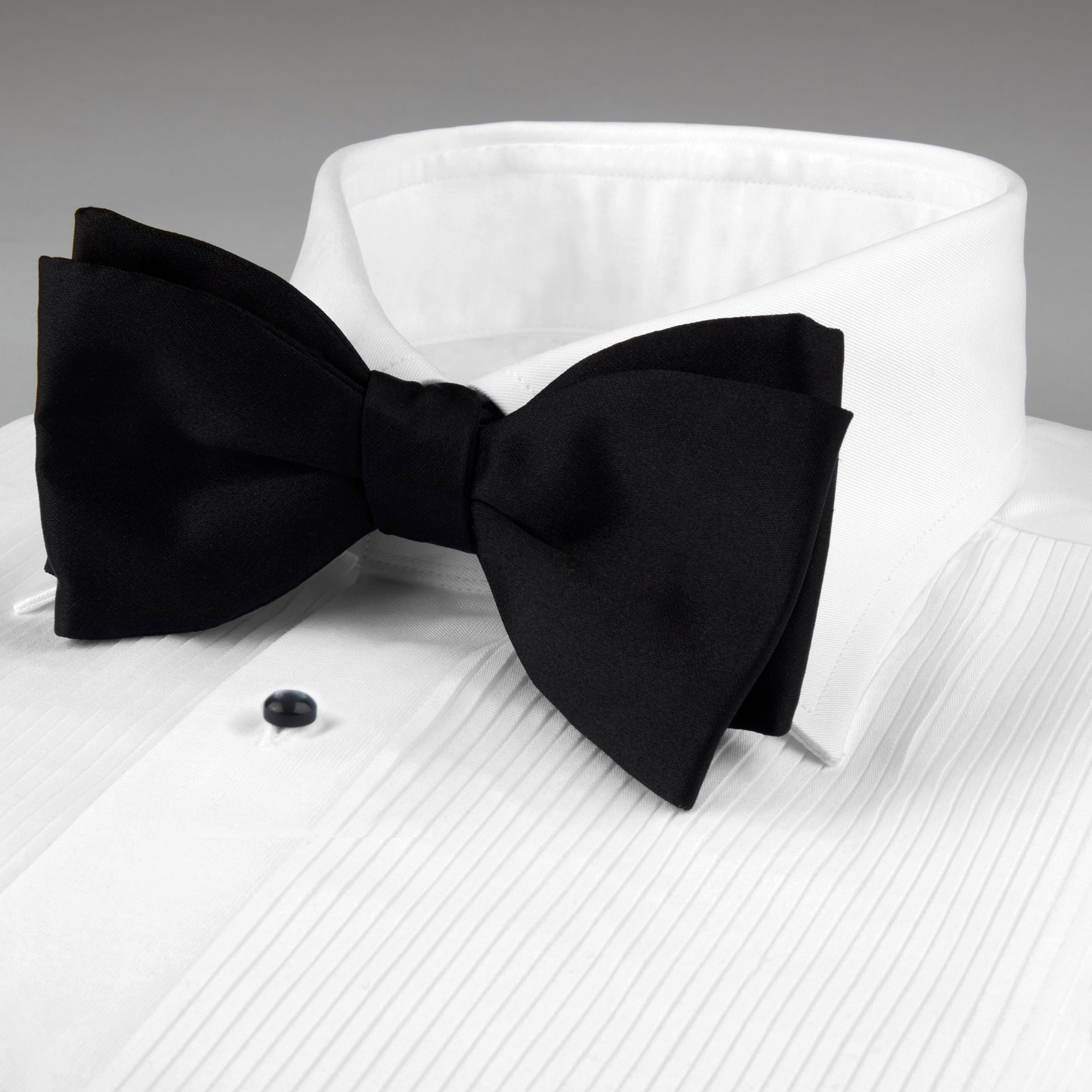 Fitted Smoking Skjorte Hvit | Follestad Hvit skjorte med slips svart | Pascal | Skjorter | Miinto.no