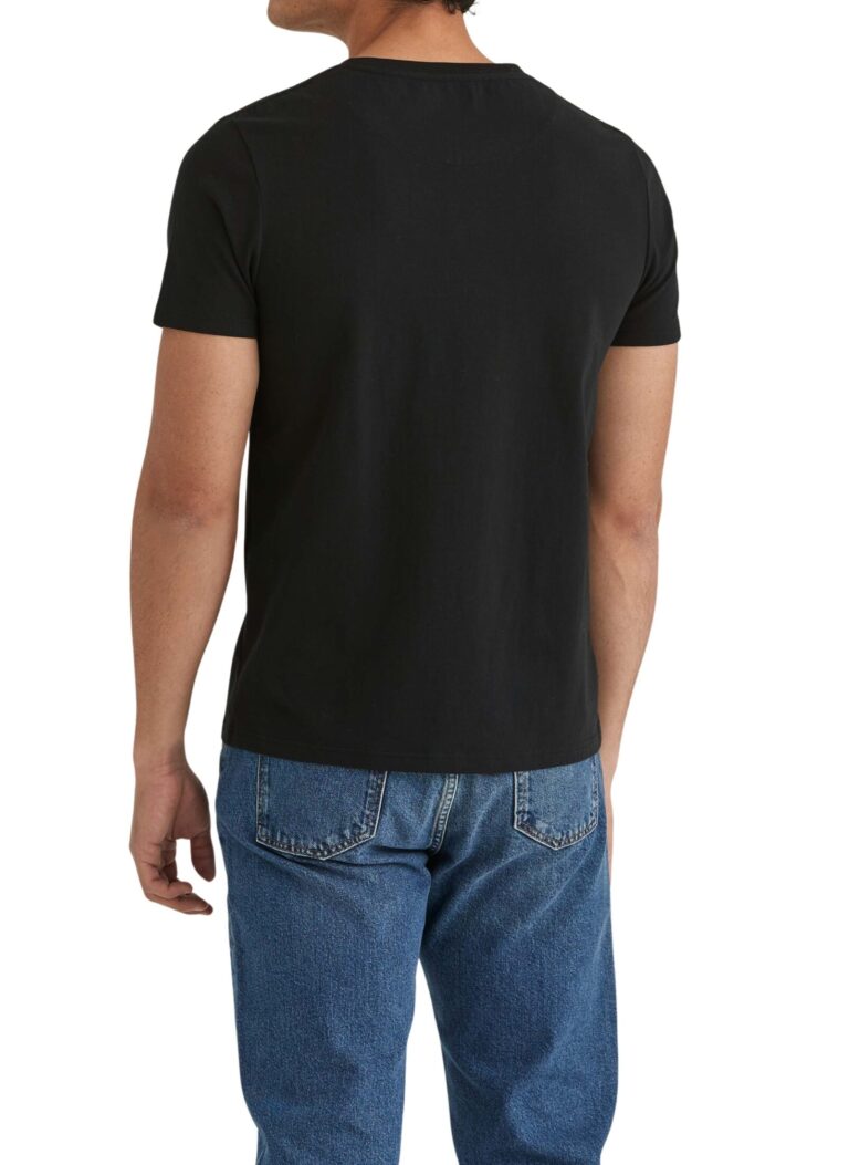 350098-james-tee-99-black-3-1