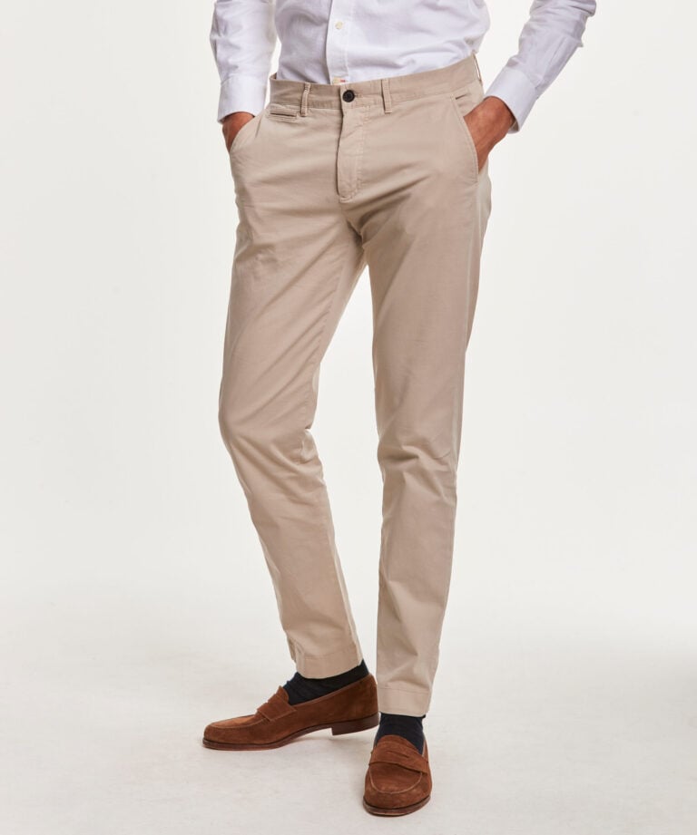 500299-henry-chinos-05-khaki-1-cropped