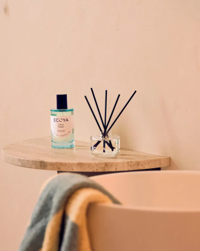 ecoya-lifestyle-minidiffuser-1-2048x2560-1