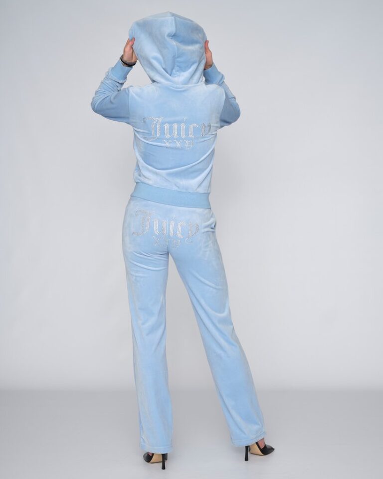 powderbluenumeralvelour_robertson1277_a4010648-1b96-4db3-b546-d72ac138386c_1024x1024