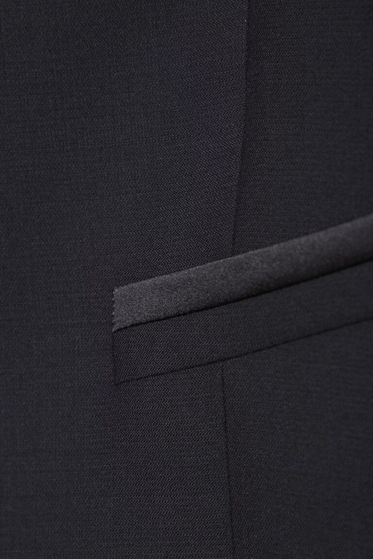 2632_oscar-jacobson_conran-waistcoat_black_445-4651_310_extra1-custom