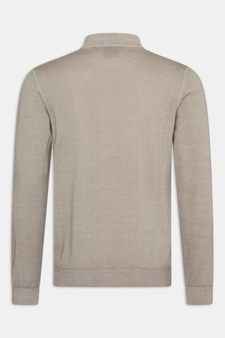 oscar-jacobson_hilton-turtleneck_baked-beige_66045400_466_back