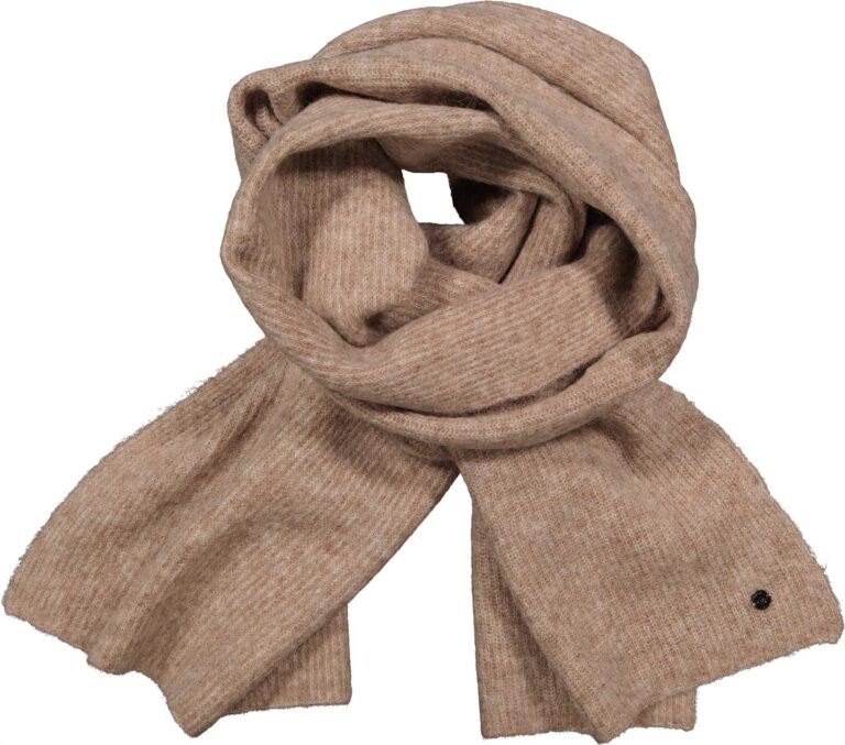 web_image_janette_scarf_latte_melange_one_size_kni_80051_janette_latte_1-48935840_plid_16431