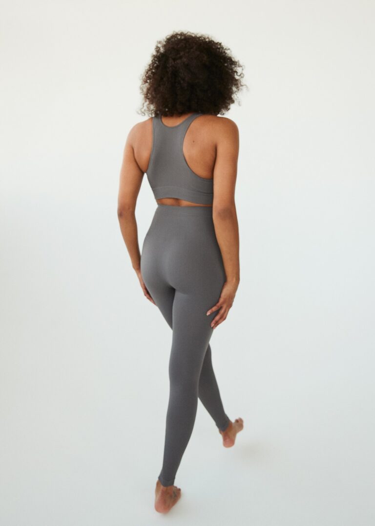 dear_denier_activewear_leggings_bra_grey_1_30bf87a5-896e-40d2-bb3c-5d952f4b892a_2048x-1