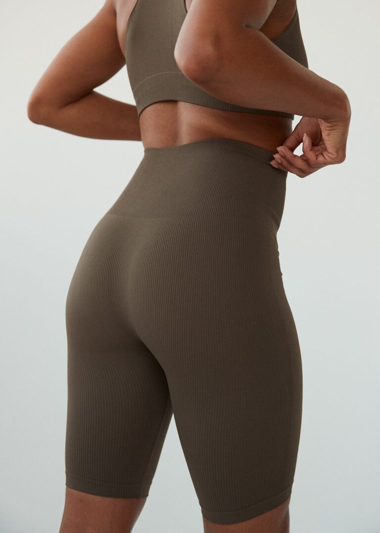 dear_denier_lena_shorts_brown3_2048x