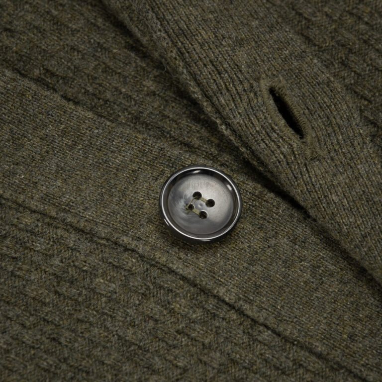 giobotto-cardigan-green-deatail