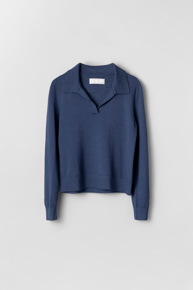 fwss-w21-good-vibrations-dark-denim-merino-wool-jumper_1800x1800