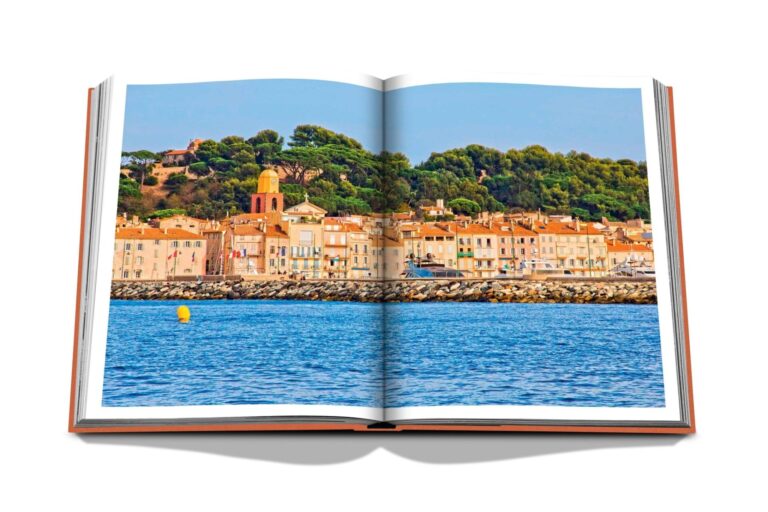 st.-tropez-spread-2_2048x