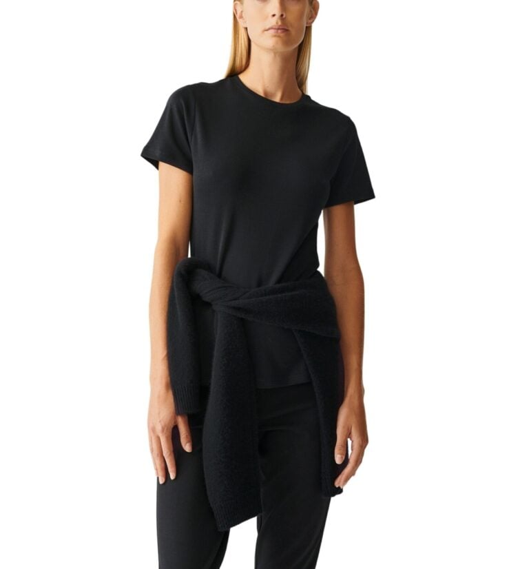 agnes-black-2023.06.19-juliejosphine_aw23_s45_1498-scaled-1