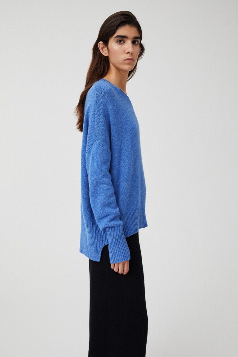 web_09_mila-denim-blue_044_1512x