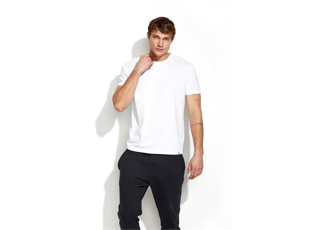 web_image_panos_emporio_organic_cotton_tee_crew_wh_pemu420-1002092640164_plid_434261