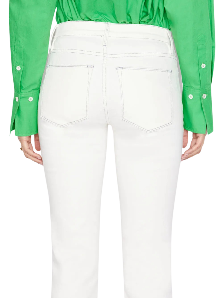 lhst790_chalk_white_frsp22ec_ii_womens_day_02_0041hr.jpg-1