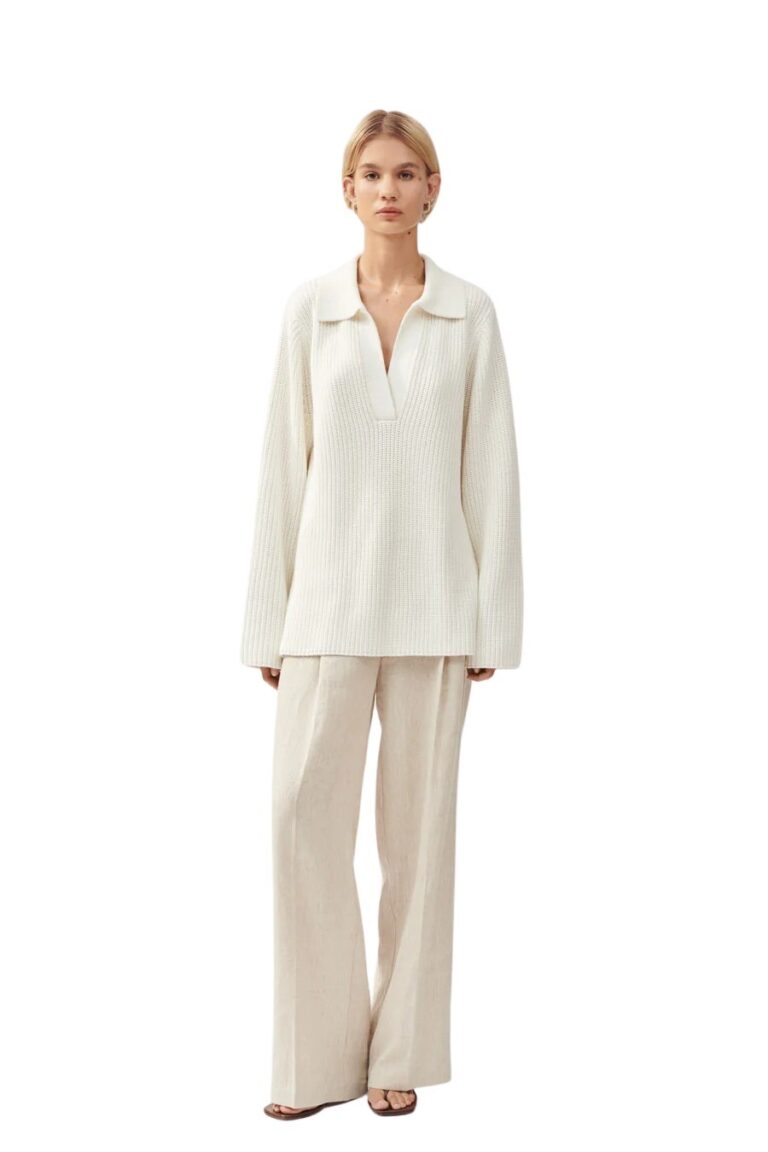 stylein-minimalistic-scandinavian-timeless-swedish-design-womenswear-women-wear-classic-online-arien-sweater-white-knit-knitwear-knitted-wool-longslevees-oversized-white-1