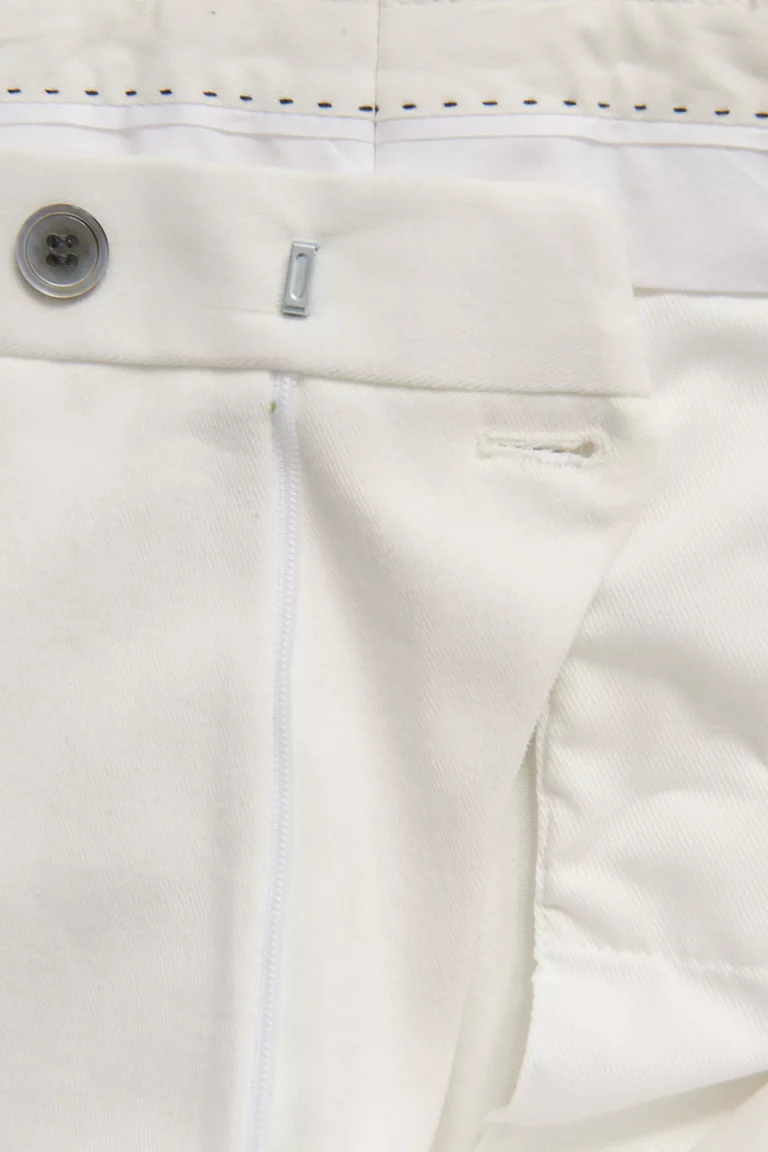 Oscar-Jacobson_Denz-Turn-Up-Trousers_White_53905771_904_extra1