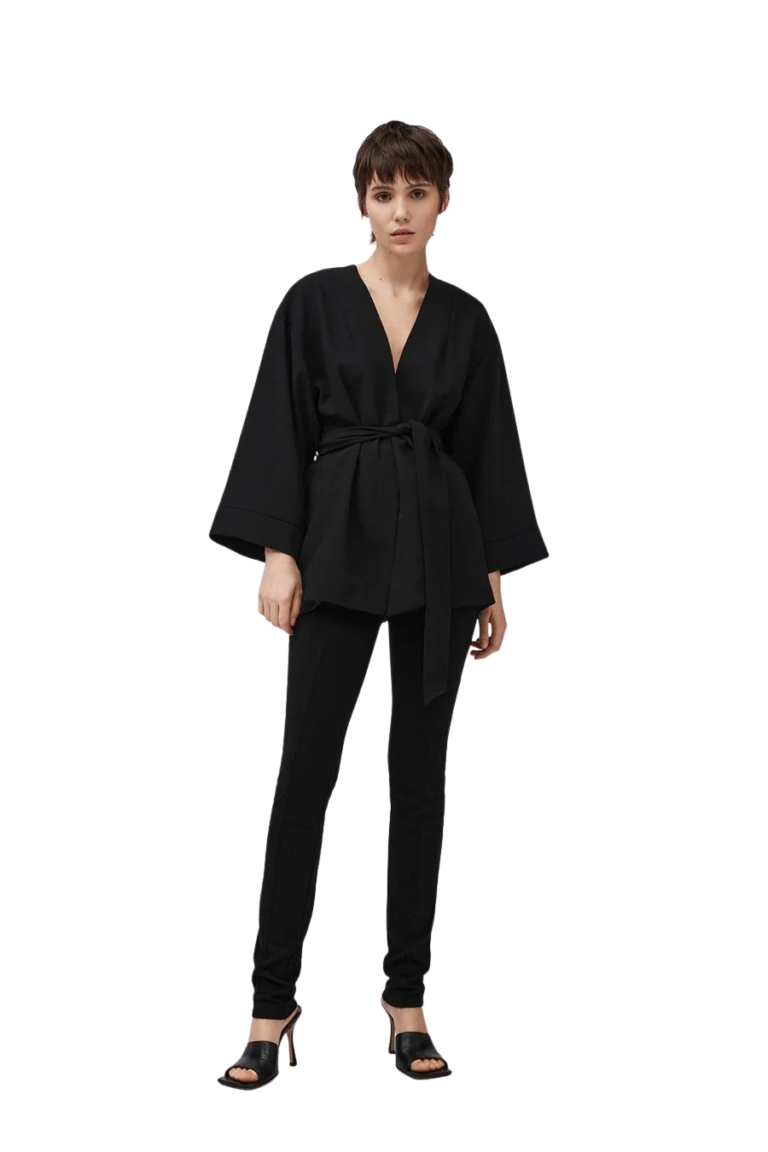 balsas-blazer-kimono-stylein-minimalistic-scandinavian-timeless-swedish-design-womenswear-classics-classic-black-jacket-5