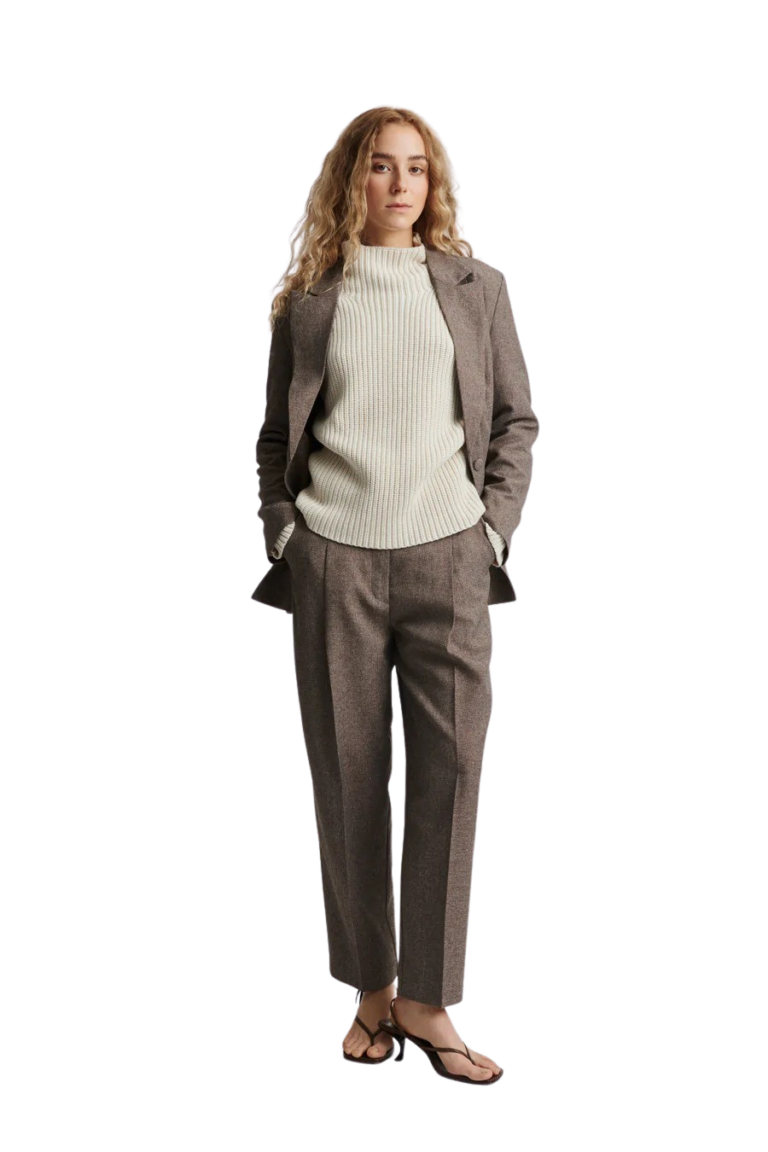 stylein-minimalistic-scandinavian-timeless-swedish-design-womenswear-classics-classic-biggin-blazer-brown-jacket-fw22-brown-twill-0