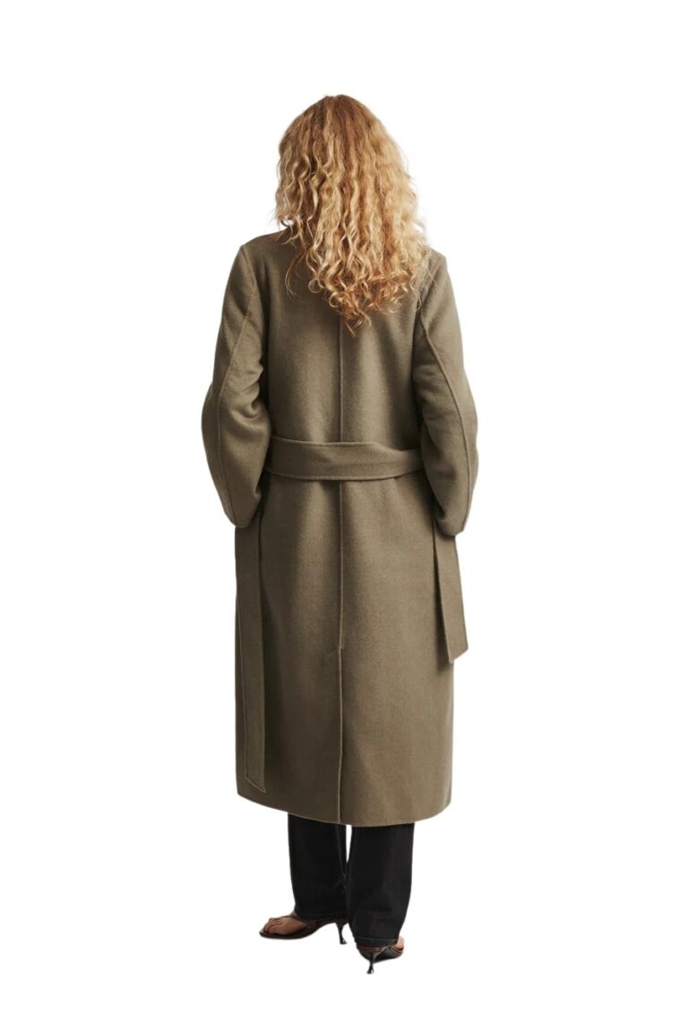 stylein-minimalistic-scandinavian-timeless-swedish-design-womenswear-classics-classic-outerwear-tola-coat-sage-green-long-belt-wool-blend-0