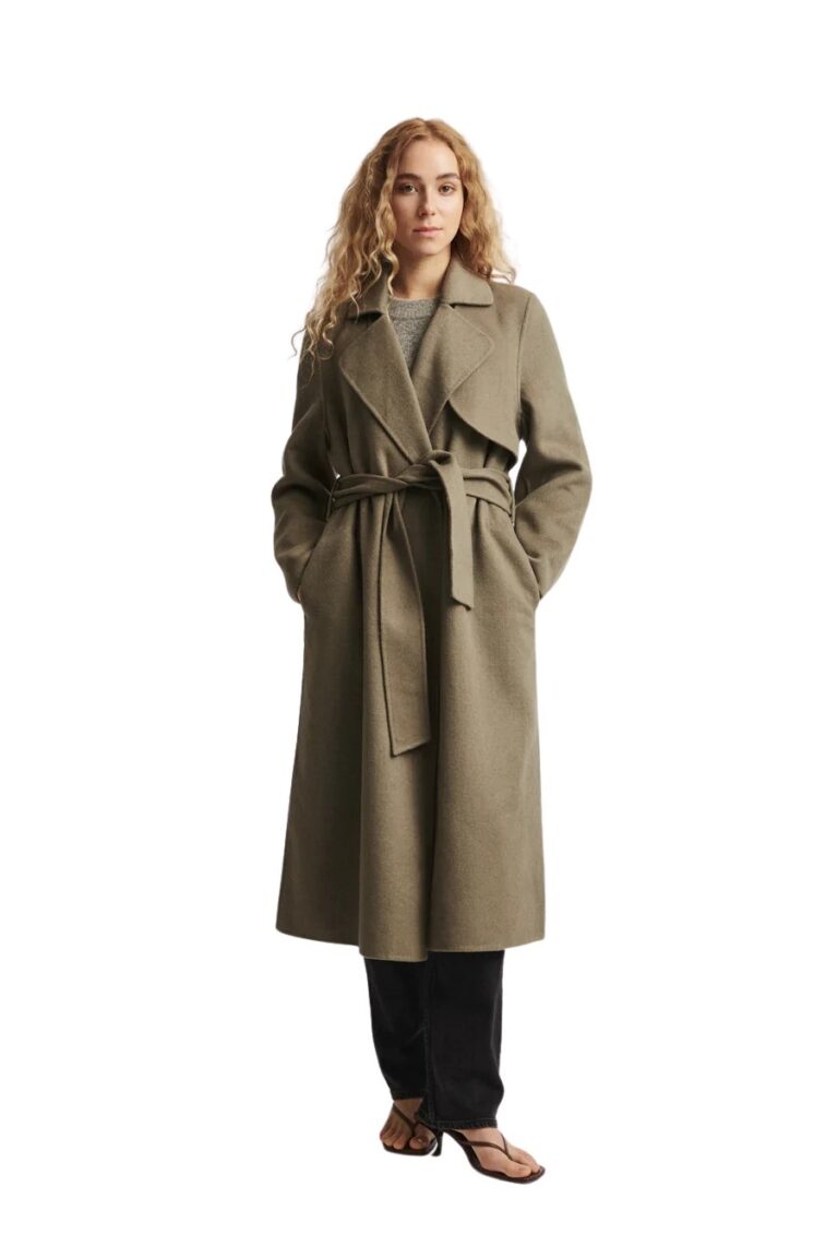 stylein-minimalistic-scandinavian-timeless-swedish-design-womenswear-classics-classic-outerwear-tola-coat-sage-green-long-belt-wool-blend-1