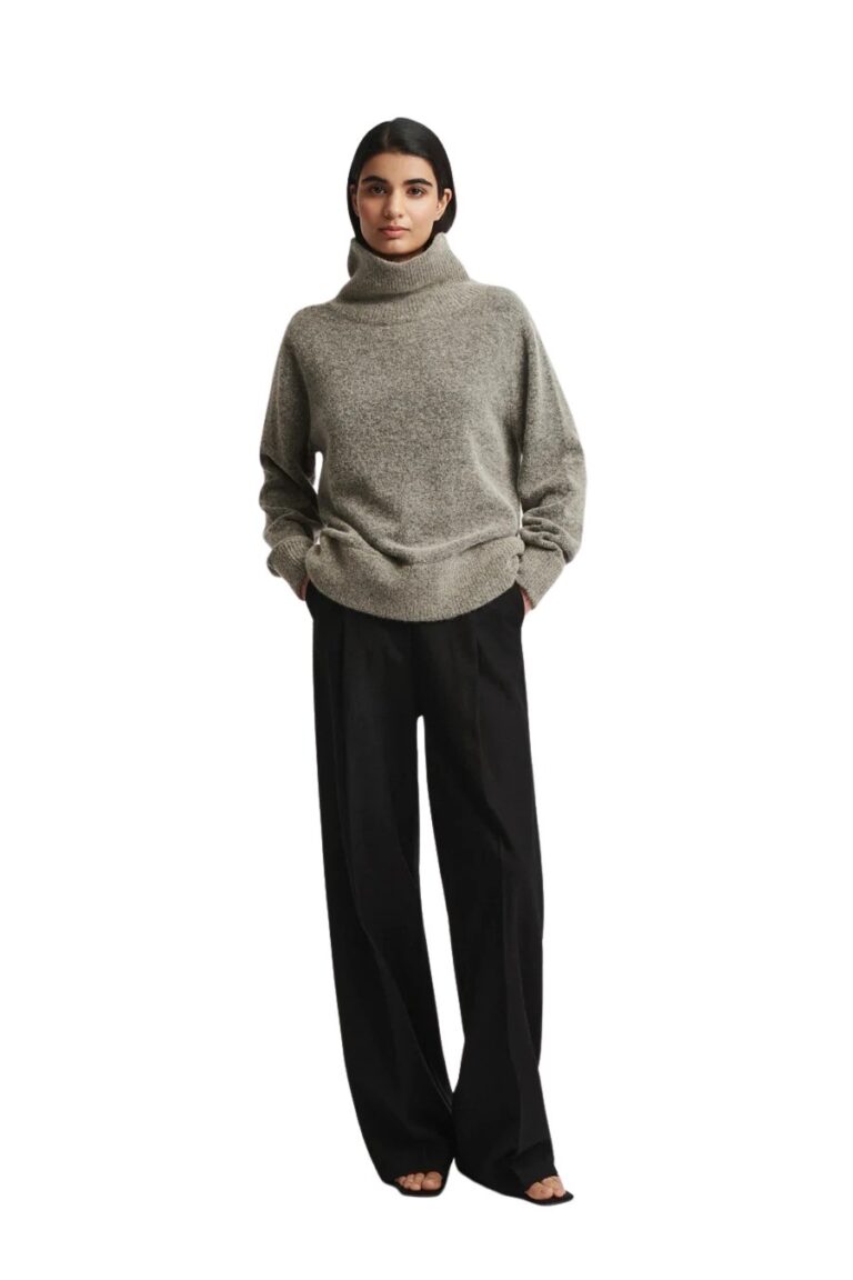 stylein-minimalistic-scandinavian-timeless-swedish-design-womenswear-women-wear-classic-elbe-sweater-knitwear-ps23-oat-alpaca-knit-polo-0