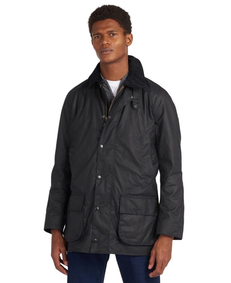 mwx0086ny92_ss21carryforward_front_model