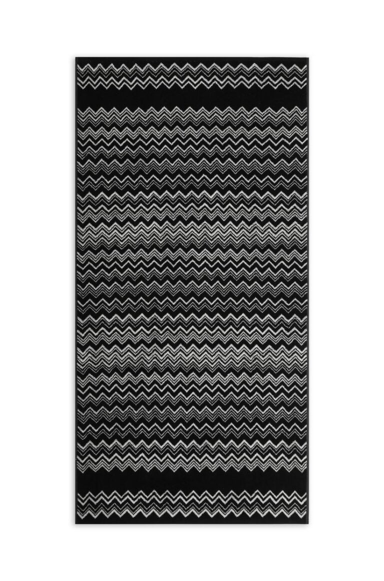 w822