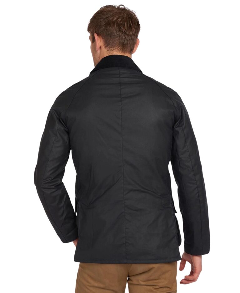 mwx0339ny92_ss21_back_model_5