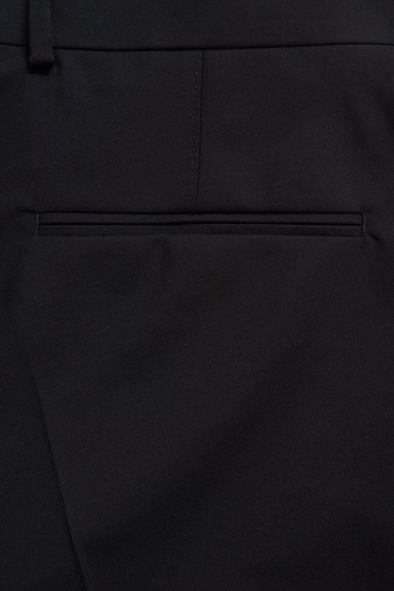 2401_oscar-jacobson_denz-trousers_black_51708515_310_extra2-custom