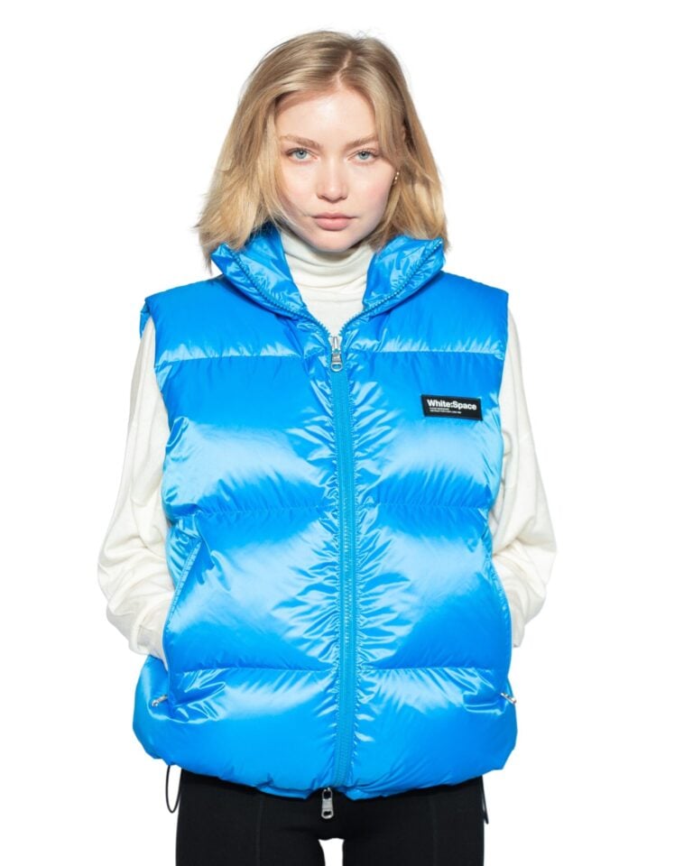 scottvest_blue_woman3