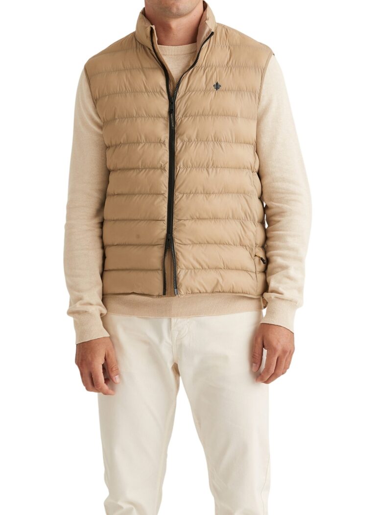 160016-norfolk-liner-vest-07-camel-1