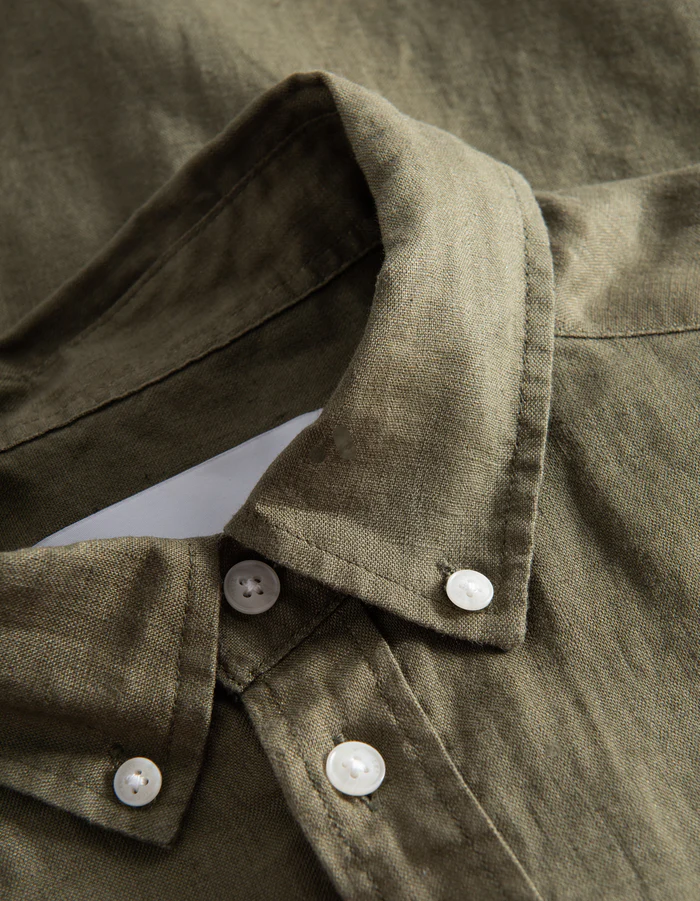 Kristian_Linen_B.D._Shirt-Shirt-LDM410150-522522-Olive_Night-1_700x