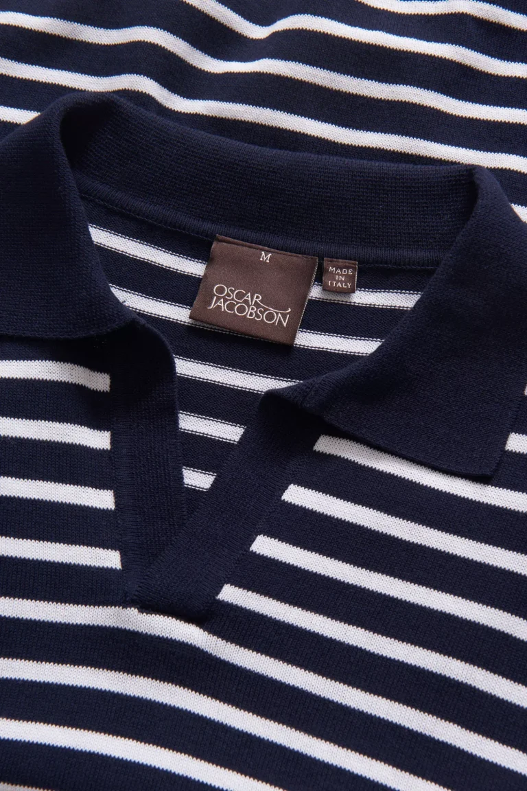 Oscar-Jacobson_Davon-Stripe-Poloshirt_Navy-Sea_60376760_211_extra1