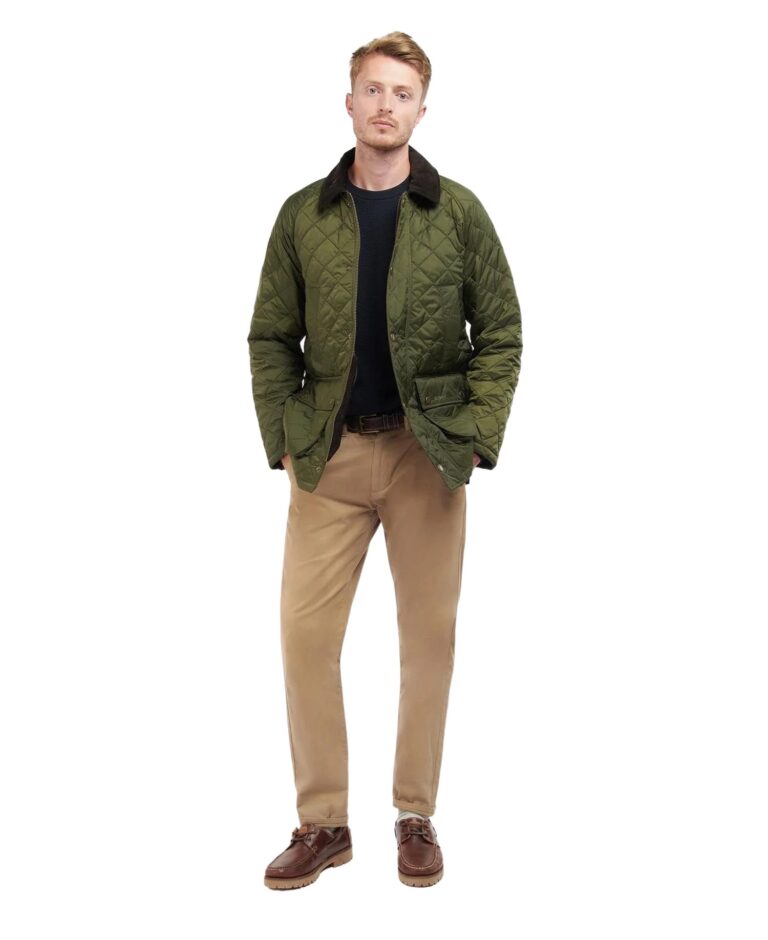 mqu1638ol91_ss23_getthelook_model