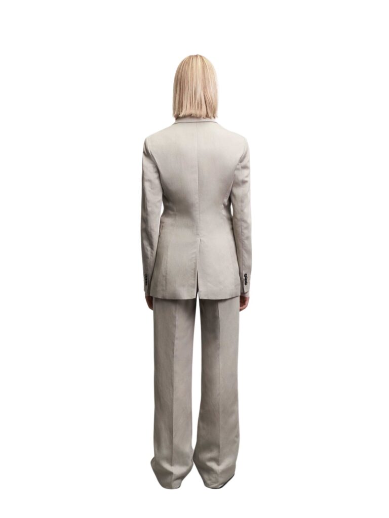 s70030014_1y1_back
