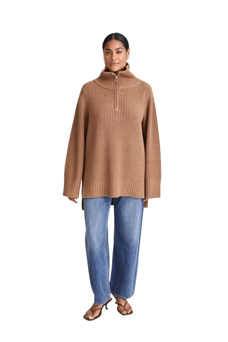 stylein-minimalistic-scandinavian-timeless-swedish-design-womenswear-women-wear-classic-alain-sweater-knitwear-camel-wool-cotton-fw22-zipper-brown-5_1200x