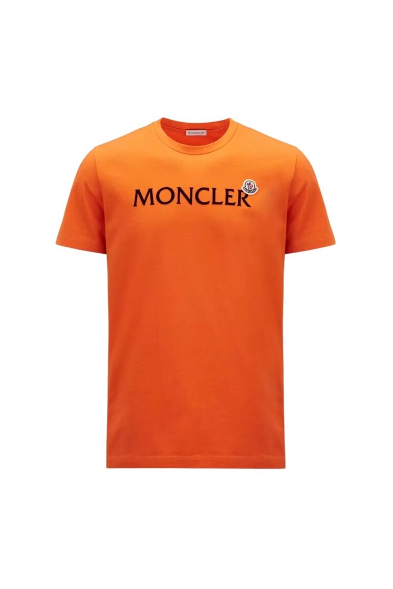 t-shirt-with-graphic-1
