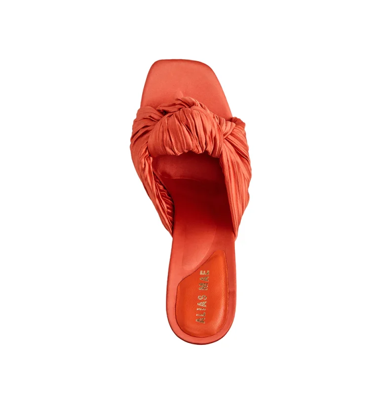 Lia-orange-topcopy