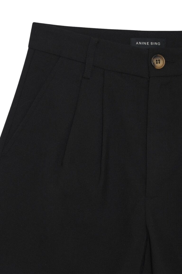 ab-carrie-short-black-a-05-9152-000-2_985x.jpg