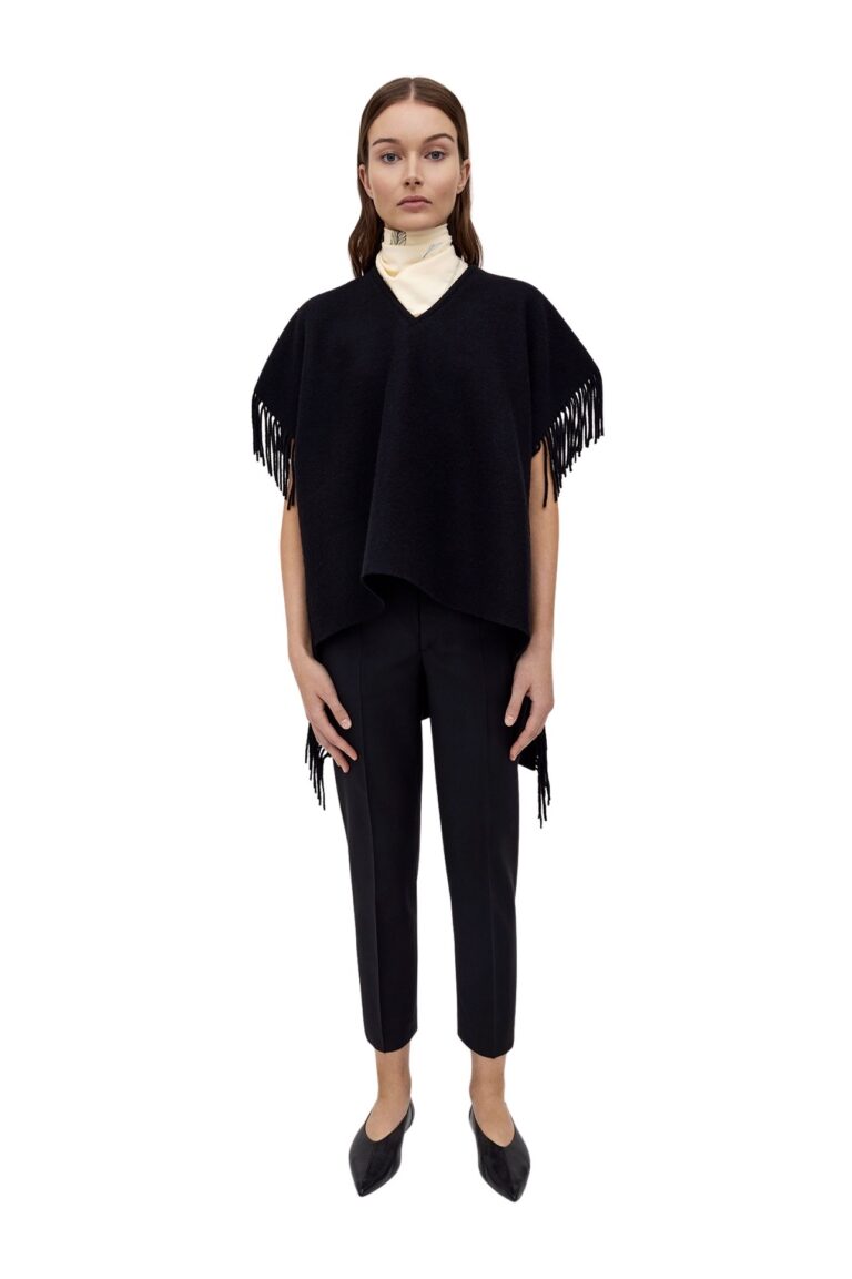 web_lara_black_front