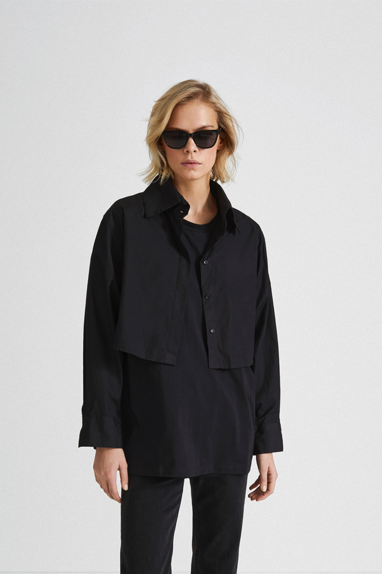 stylein-minimalistic-scandinavian-timeless-swedish-design-womenswear-women-wear-classics-classic-jabe-top-shirt-organic-cotton-cropped-black-4-1