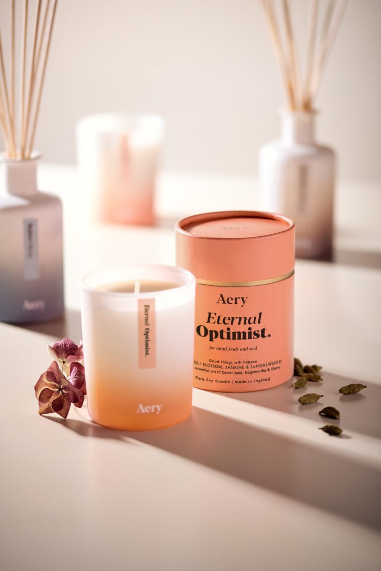 ae0085_aery_aromatherapy_eternaloptimistcandle_ls_01_hi