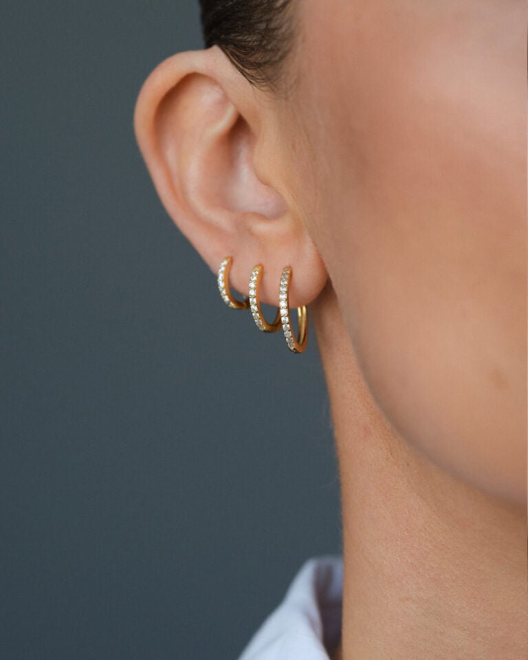pave-hoops-hvit-large-forgyldt-model-2-4x5-1