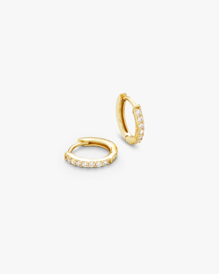 pave-hoops-hvit-small-forgyldt-4x5-1
