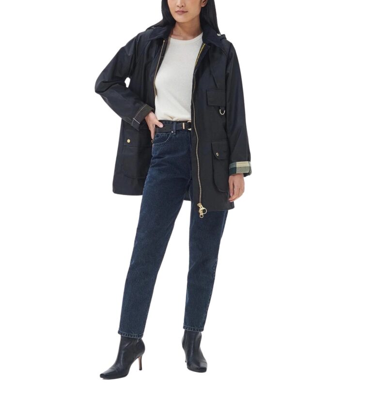 lwx1262bk71_aw23main_getthelook_1