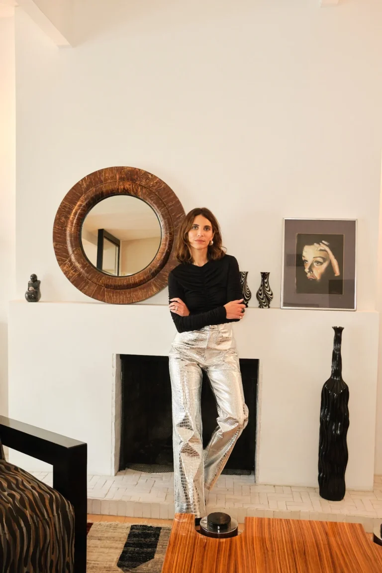 2682_be0c995fe8-lydia-top-black-daphne-pants-silver-by-malina-3-size1600
