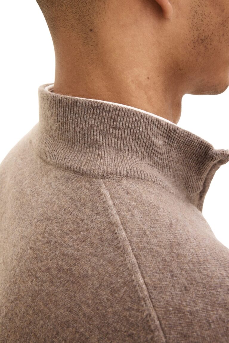 2413_oscar-jacobson_patton-half-zip_walnut-beige_69264954_406_extra2-custom