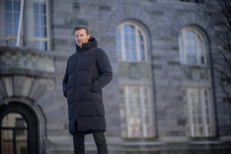 7102_990_tycoon_parka_black_vb01168