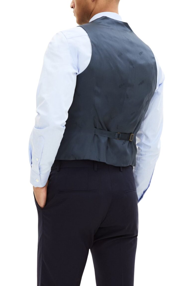 2626_oscar-jacobson_carlo-waistcoat_dew-blue_442-4158_220_list3-custom