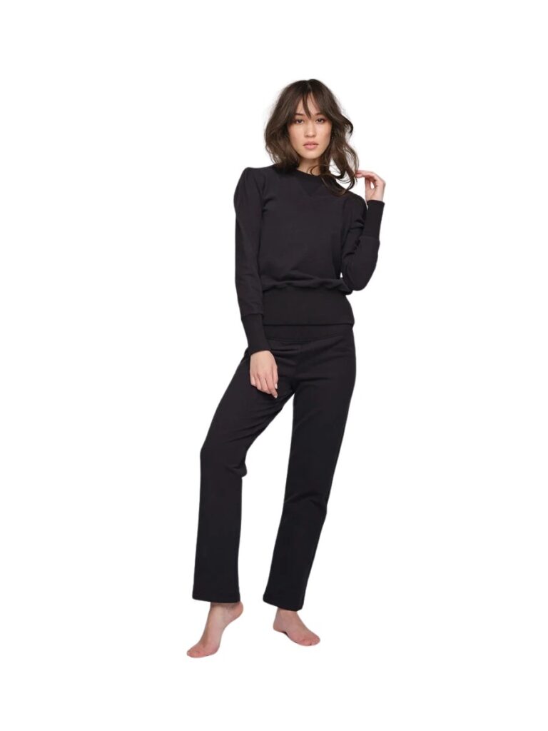 561_547ec0a331-missy-sweater-og-mico-pants-medium