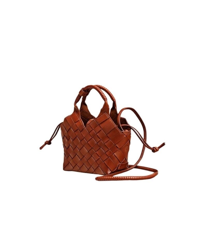 misu_mini_nutmeg_side